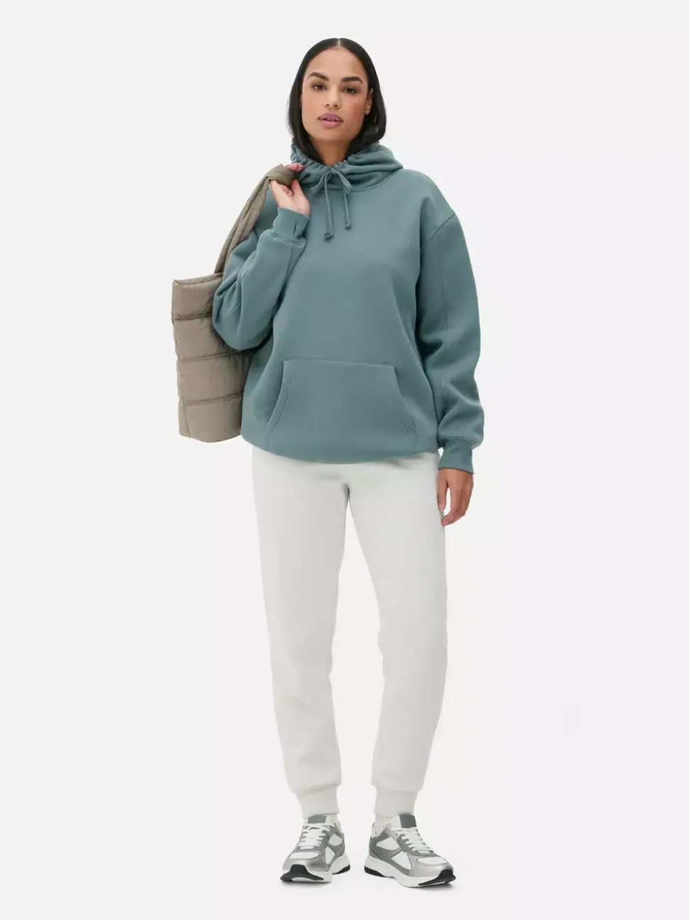 Klasyczna bluza oversize z kapturem