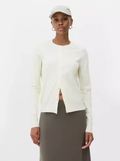 Klasyczny sweter rozpinany z okrągłym dekoltem