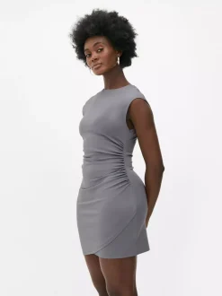 Kopertowa sukienka mini