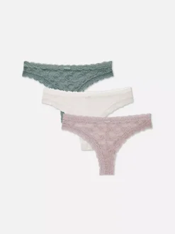 Koronkowe stringi brazylijskie