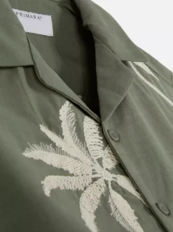 Koszula z haftowaną palmą