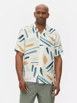 Koszula zapinana na guziki z abstrakcyjnym wzorem