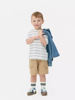 Krótkie bojówki ze sznurkiem ściągającym