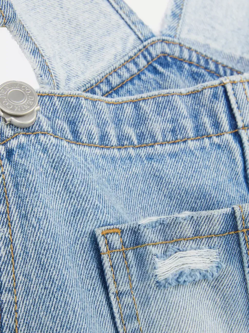 Krótkie ogrodniczki jeansowe