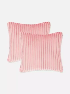 Kwadratowe poduszki o prążkowanej teksturze, 2 szt.