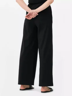 Legginsy z szeroką nogawką i sznurkiem w talii