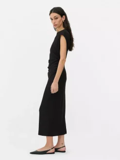 Marszczona sukienka midi z prążkowanej dzianiny