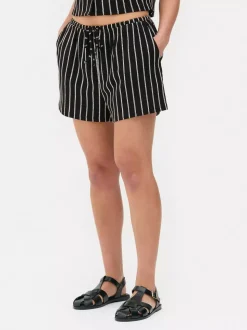 Marszczone szorty w paski, część zestawu