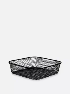 Mały koszyk z drucianej siatki