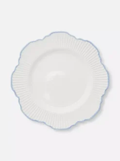 Mały talerz z muszelkowym wykończeniem