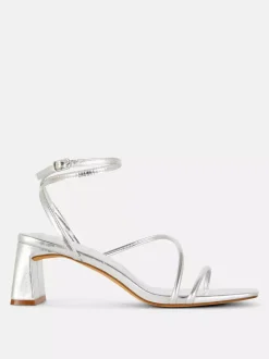 Metaliczne sandały na obcasie klockowym