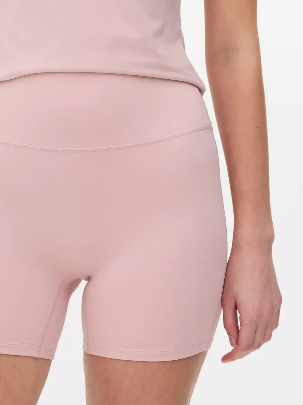 Miękkie sportowe szorty