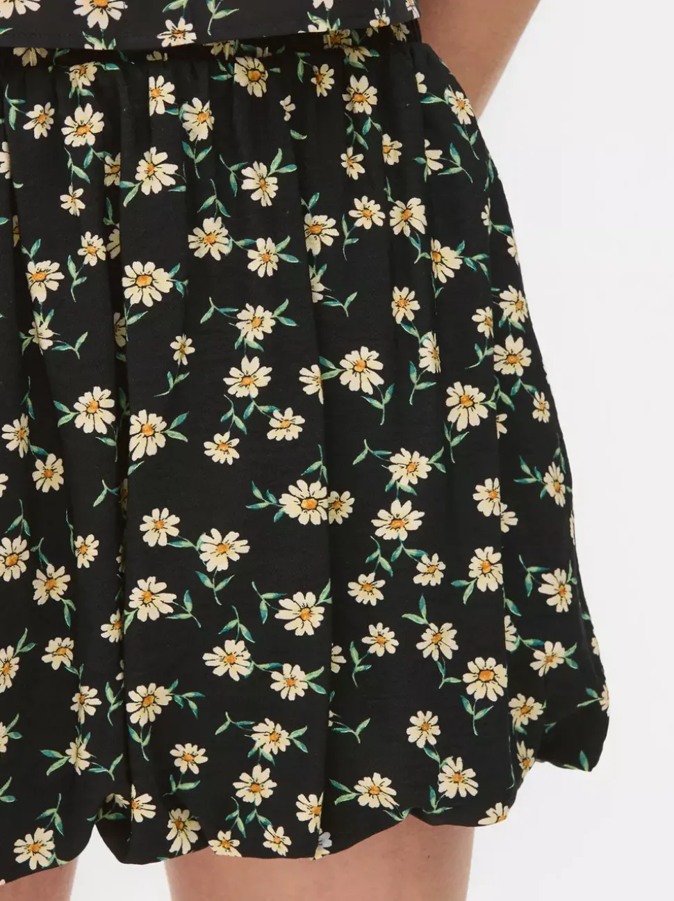 Minispódniczka bombka z nadrukiem