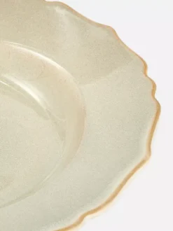 Miska na makaron z muszelkowym wykończeniem