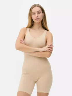 Modelujące body bez rękawów