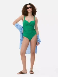 Modelujący strój kąpielowy z marszczonym wzorem