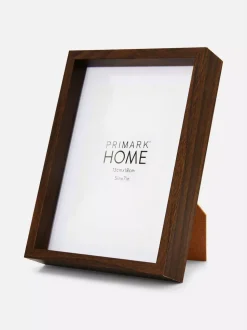 Niezbędna drewniana ramka na zdjęcia na stojaku