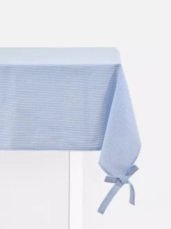 Obrus w paski z kokardką