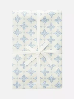 Obrus z kwiatowym motywem