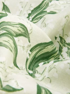 Obrus z nadrukiem lilii