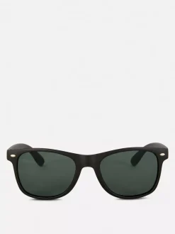 Okulary przeciwsłoneczne w kwadratowej oprawie