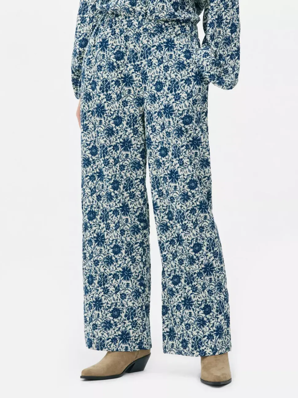 Patchworkowe spodnie w kwiaty