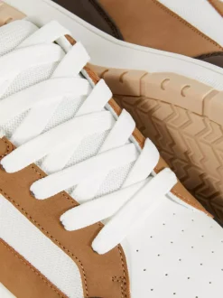 Płócienne buty sportowe z niską cholewką