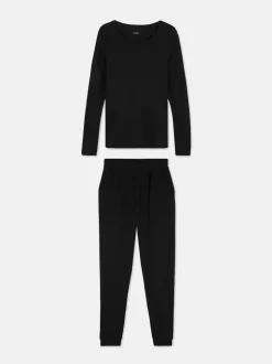 Piżama z górą na długi rękaw i spodniami dresowymi