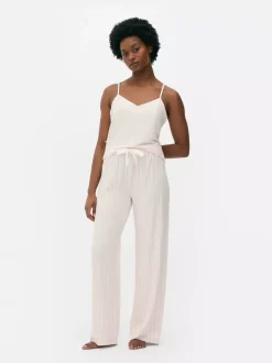 Piżama z górą na ramiączkach i długimi spodniami