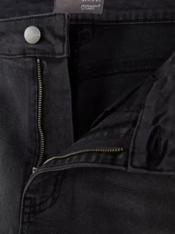 Podkreślające sylwetkę jeansy o kroju skinny