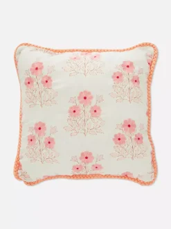 Poduszka w blokowy wzór w kwiaty
