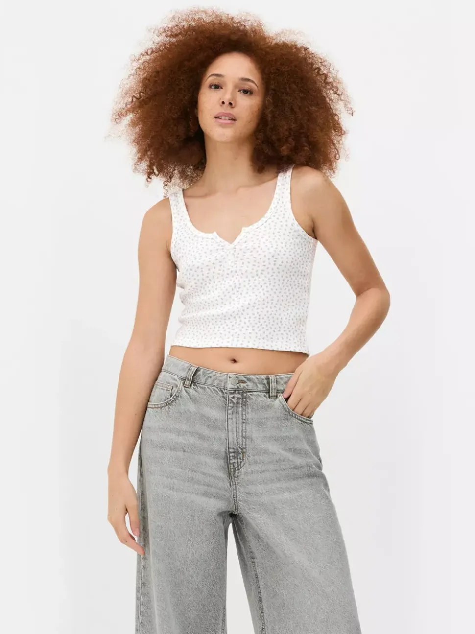 Prążkowana koszulka bez rękawów typu henley