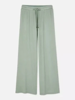 Prążkowany dół od piżamy z szerokimi nogawkami