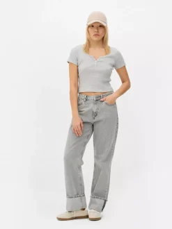 Prążkowany T-shirt typu henley