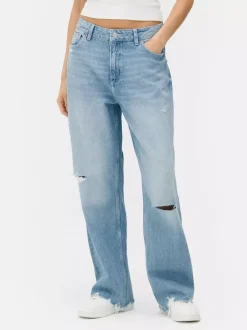 Proste jeansy z efektem znoszenia Paula Echevarría