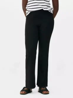 Proste legginsy w prążki z marszczeniami