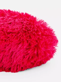 Puszysta poduszka w kształcie serca