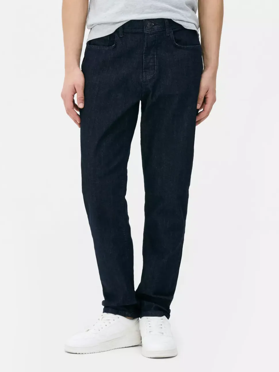 Rozciągliwe jeansy o prostym kroju