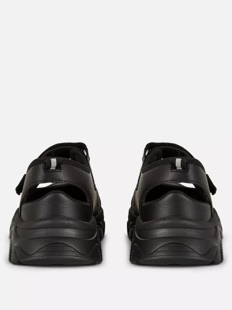 Sandały typu Mary Jane na płaskiej platformie