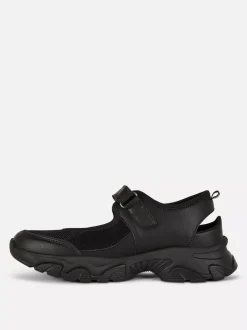 Sandały typu Mary Jane na płaskiej platformie