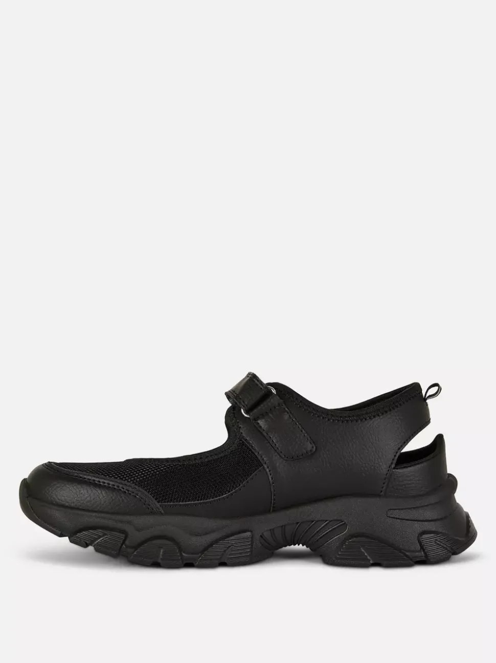 Sandały typu Mary Jane na płaskiej platformie