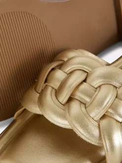 Sandały z tkanym paskiem