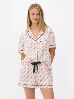 Satynowa piżama z koszulą i szortami