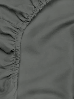 Satynowe prześcieradło z gumką na łóżko jednoosobowe