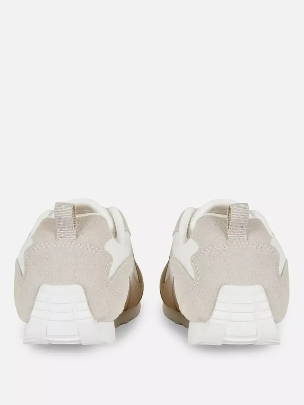 Siateczkowe buty sportowe z niską cholewką