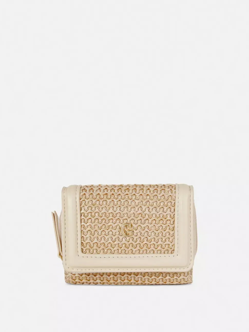 Słomkowy portfel z inicjałem