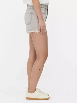 Spodenki jeansowe z przetarciami