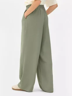 Spodnie bez zapięcia z szerokimi nogawkami