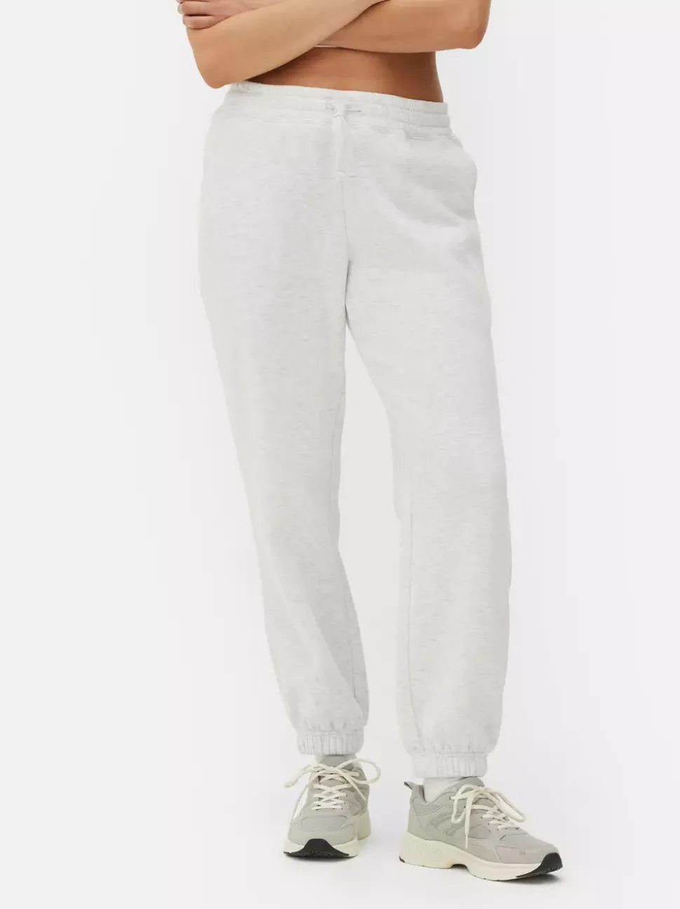 Spodnie dresowe ze sznurkiem i ściąganymi nogawkami