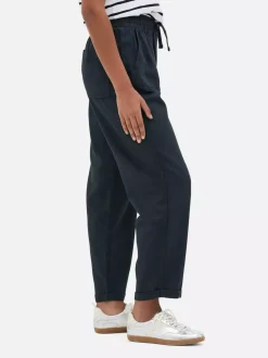 Spodnie dresowe ze sznurkiem w pasie